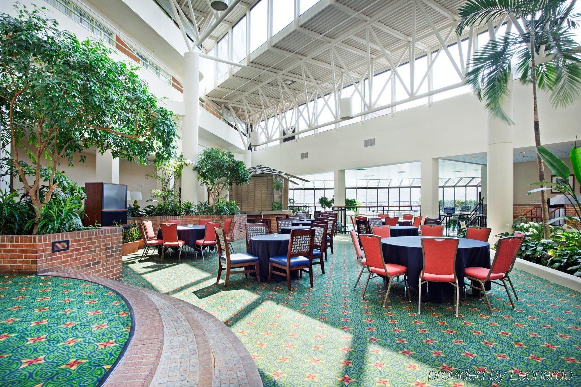 Hilton Nashville Airport Interior photo